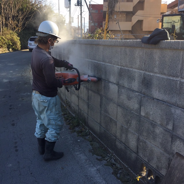 笛吹市石和町市部k様邸 解体工事が終了し外構工事に入りました スタッフブログ 山梨県 富士吉田市 解体工事 有限会社 舟久保 格安